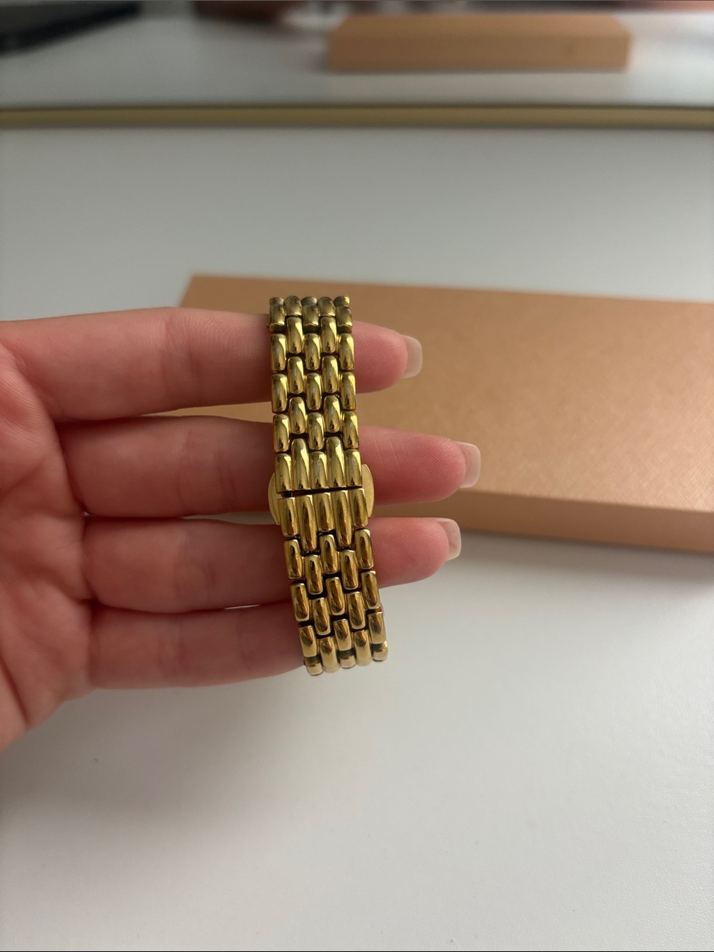 Gold watch - Picture 2 of 4